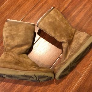 UGG tan boots